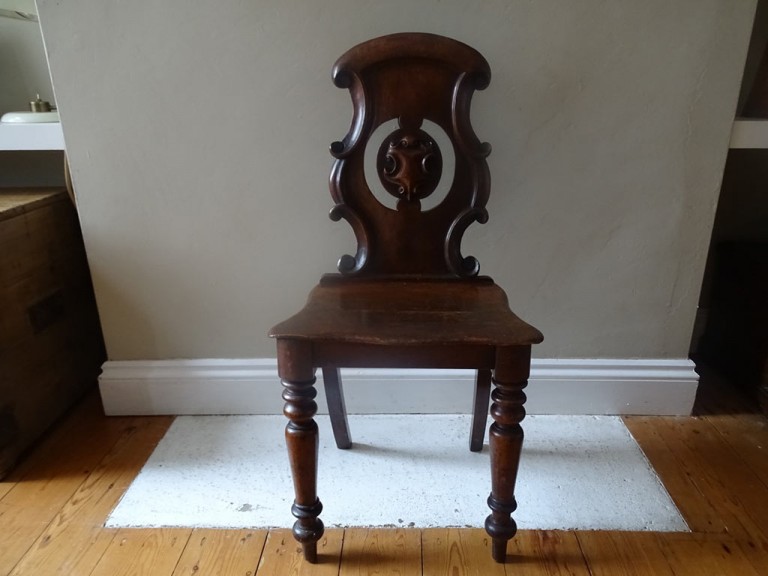 Victorian Calved Mahogany Sheild Back Hall Chair
