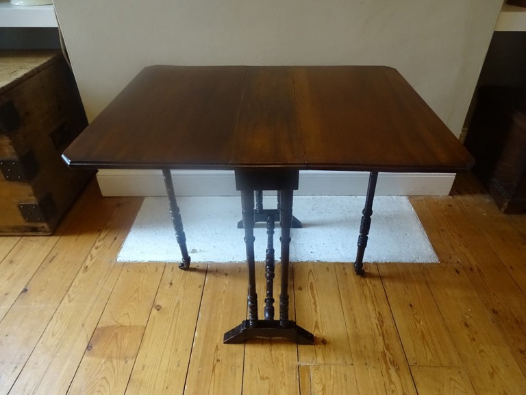 Antique Victorian Mahogany Sutherland Table