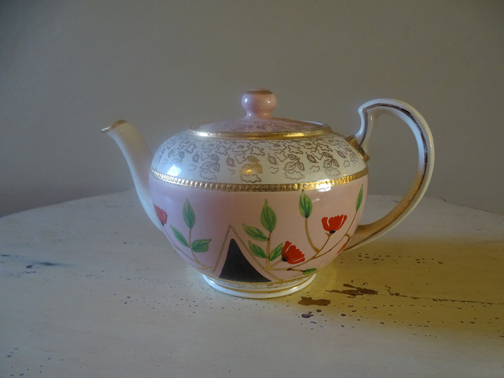 Antique Art Deco Lingard Porcelain Poppy Tea Pot